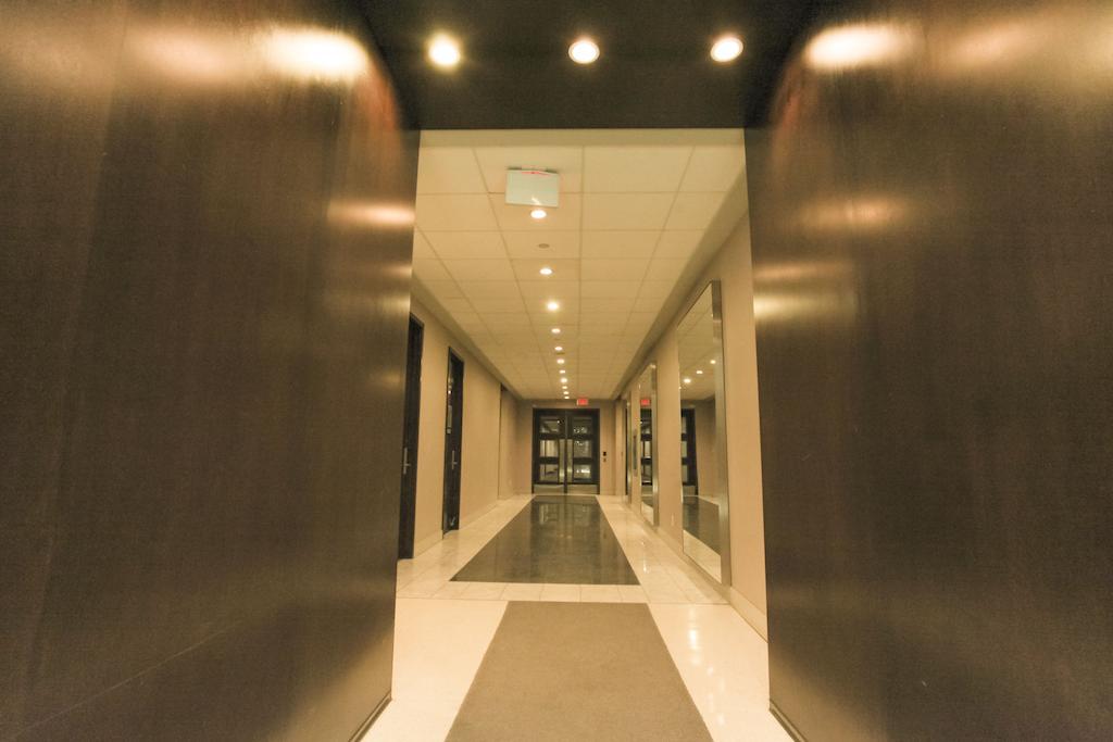 Red Maple Suites - Icon Toronto Ngoại thất bức ảnh